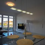 Tomkes Am Apartment *